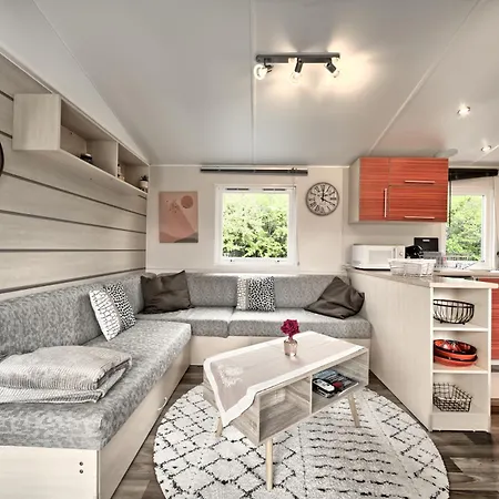 Prázdninový dům Chalet 2 *